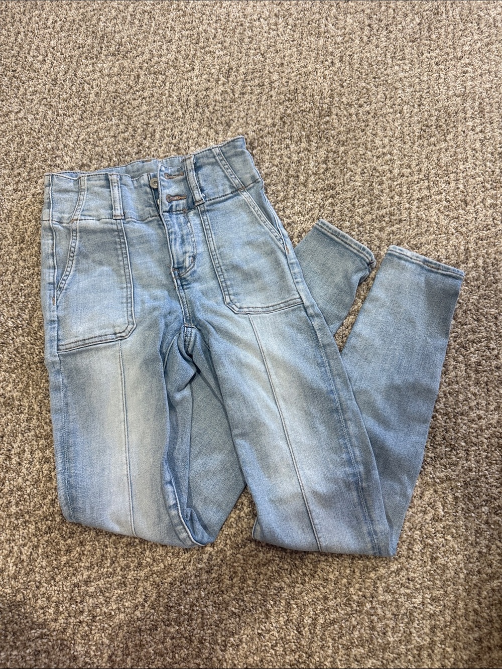 American Eagle Outfitters Light Blue Skinny Jeans